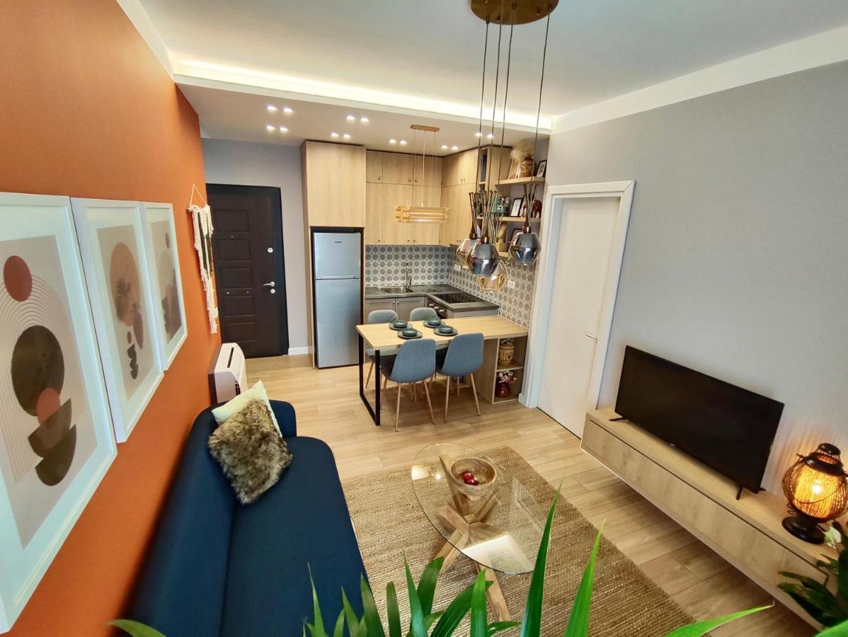 Modern Style 2Br-Apt - 10Min To Skanderbeg Square Apartment Тирана Екстериор снимка