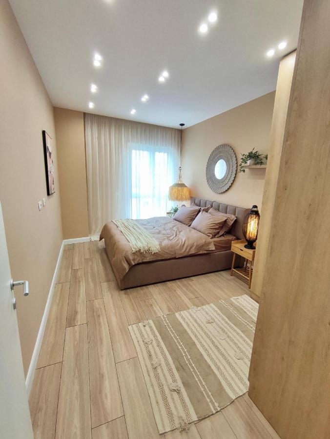 Modern Style 2Br-Apt - 10Min To Skanderbeg Square Apartment Тирана Екстериор снимка