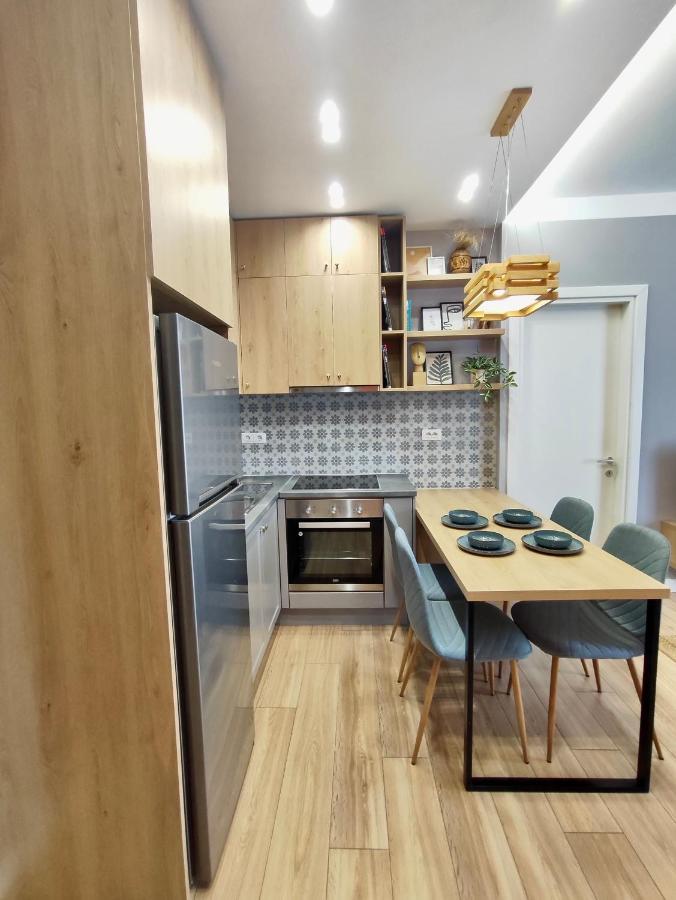 Modern Style 2Br-Apt - 10Min To Skanderbeg Square Apartment Тирана Екстериор снимка