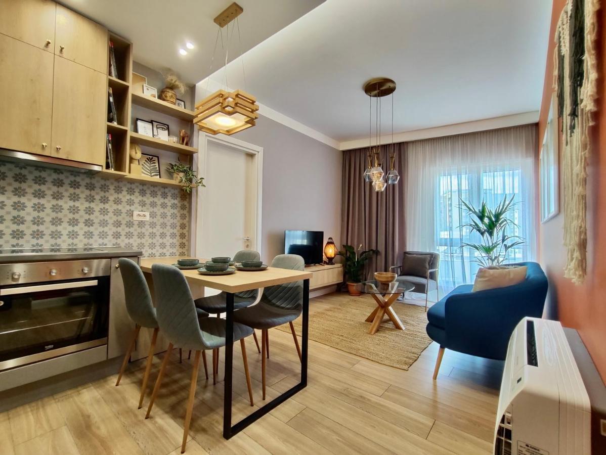 Modern Style 2Br-Apt - 10Min To Skanderbeg Square Apartment Тирана Екстериор снимка