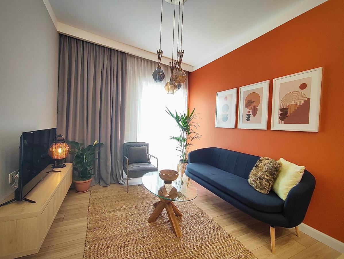 Modern Style 2Br-Apt - 10Min To Skanderbeg Square Apartment Тирана Екстериор снимка